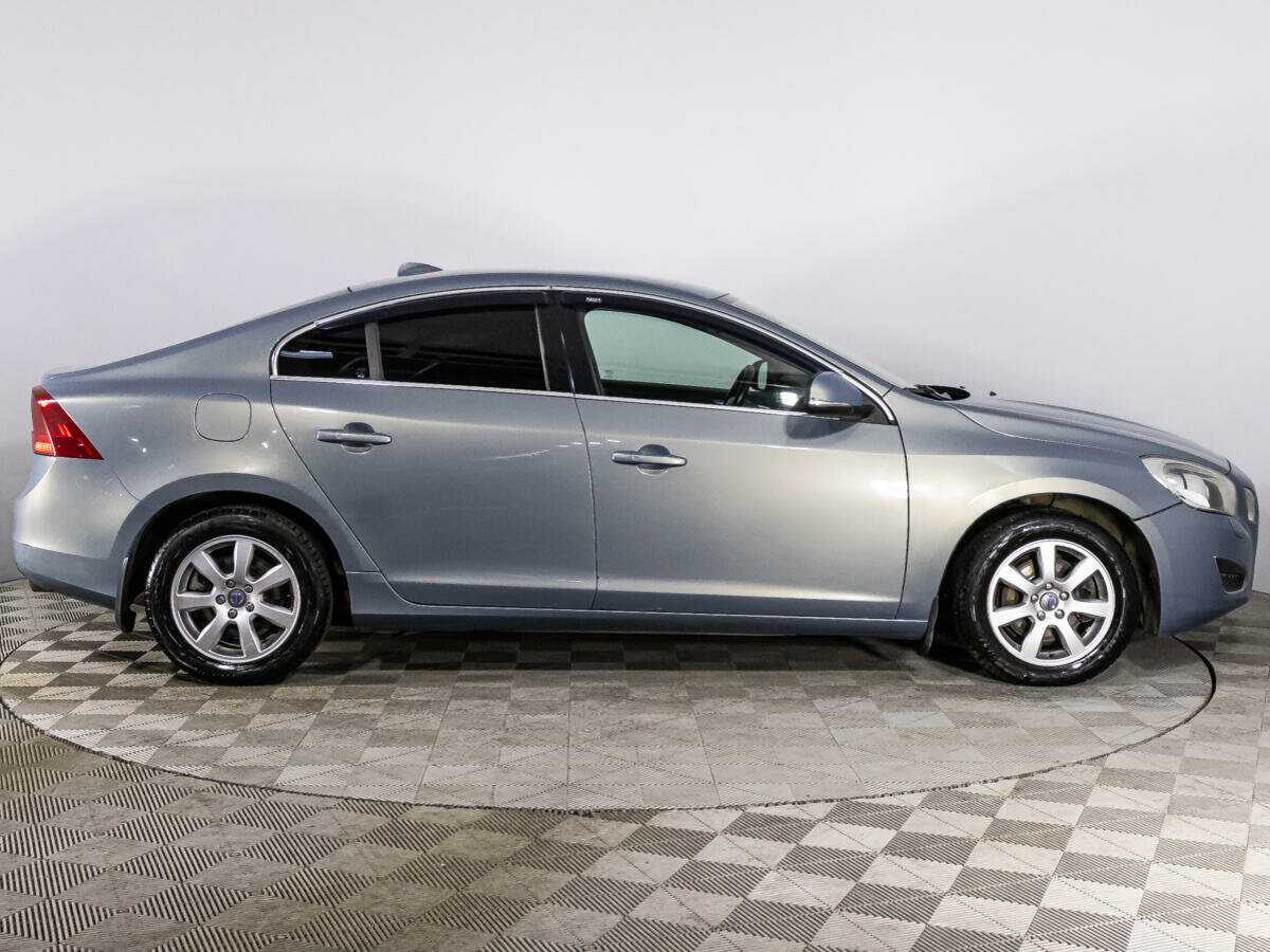 Купить Volvo S60 с пробегом. Фото: #3
