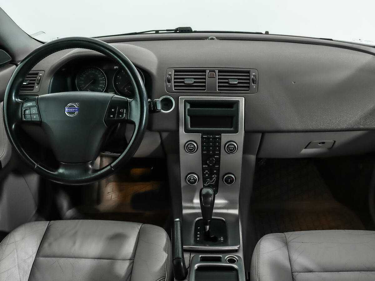 Купить Volvo S40 с пробегом. Фото: #13