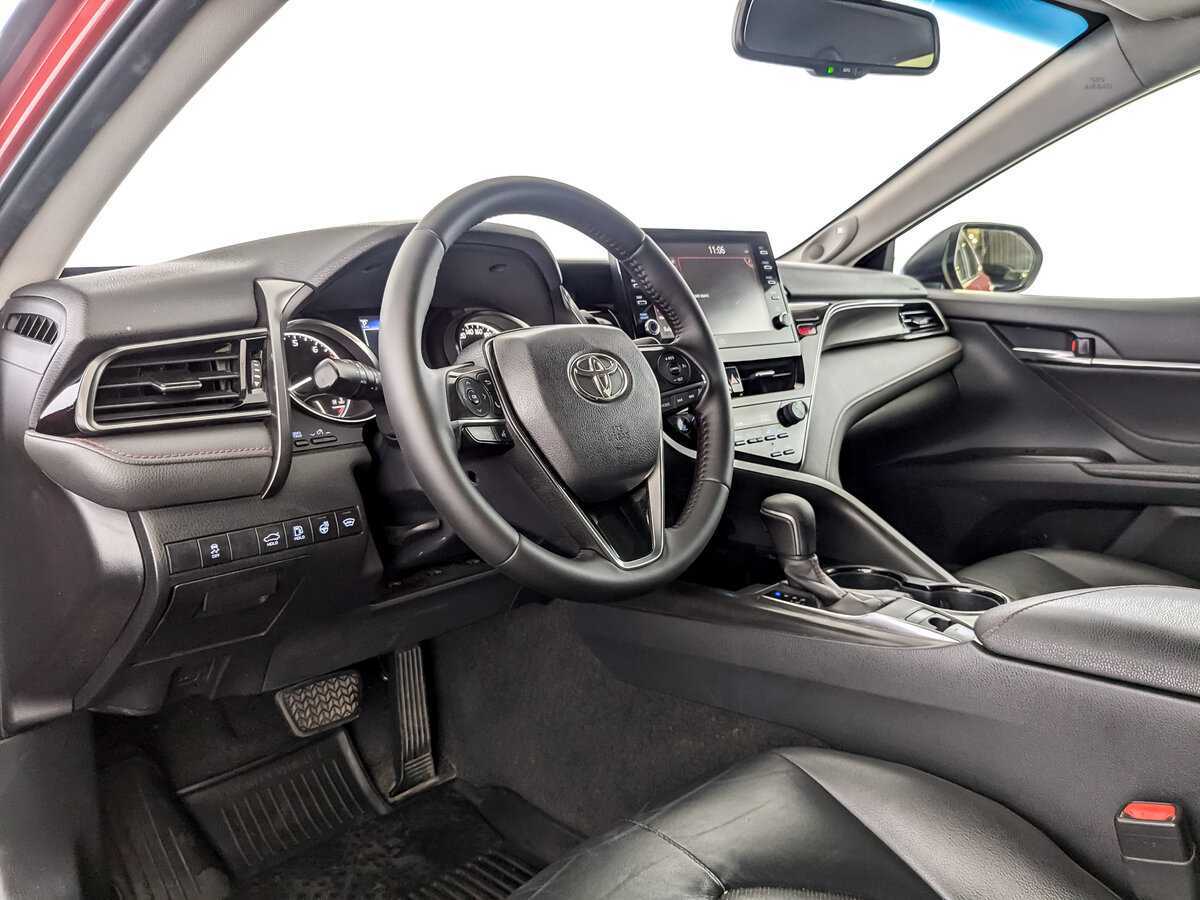 Купить Toyota Camry с пробегом. Фото: #13