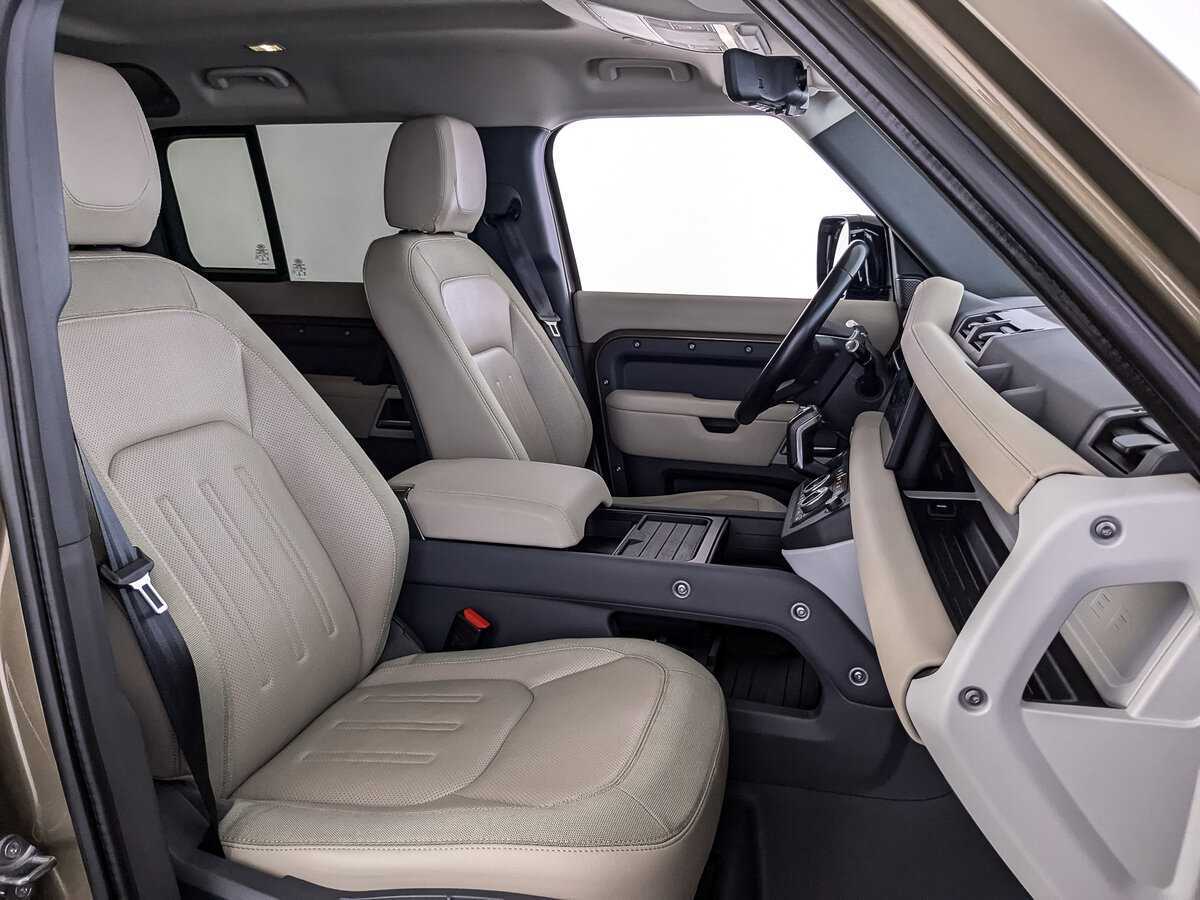 Купить Land Rover Defender с пробегом. Фото: #23