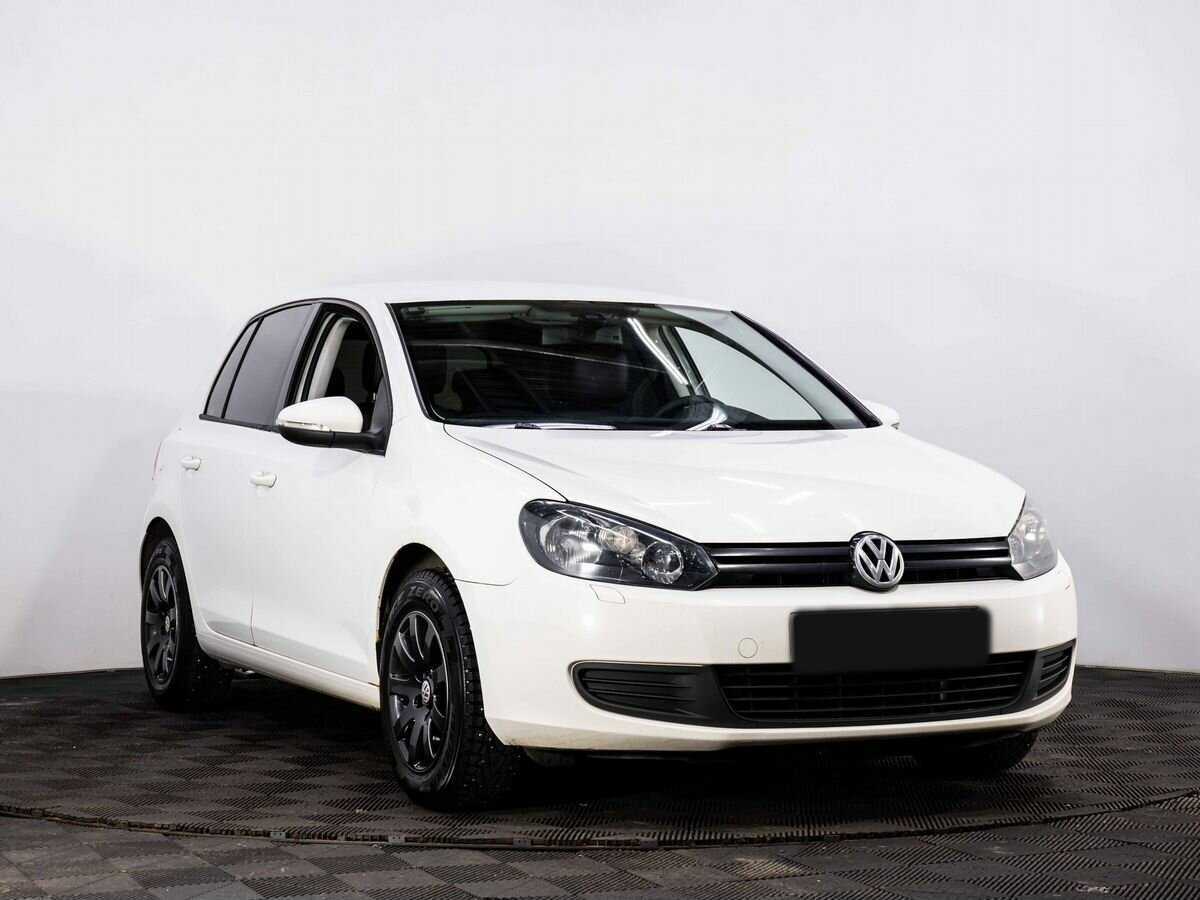 Купить Volkswagen Golf с пробегом. Фото: #2