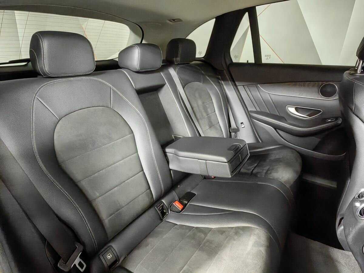 Купить Mercedes-Benz GLC с пробегом. Фото: #12