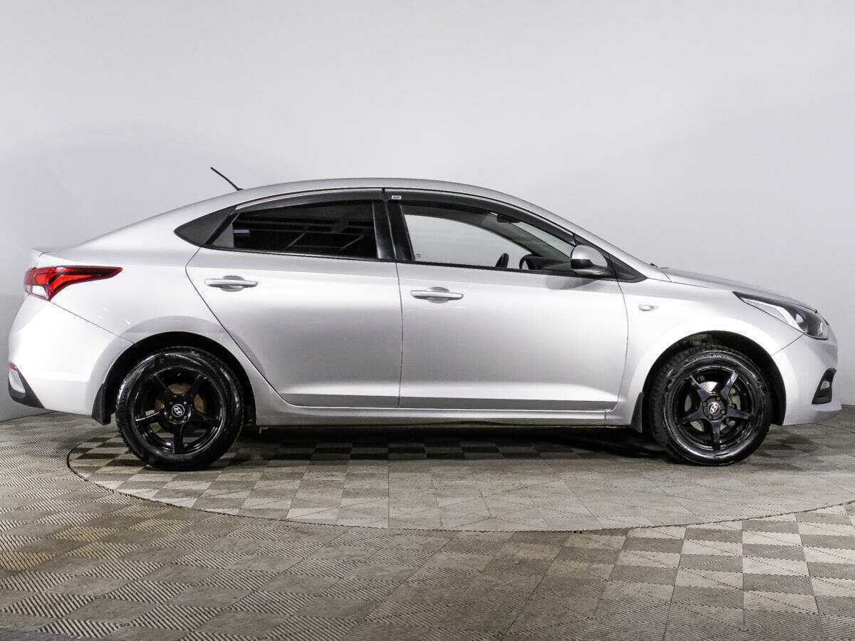 Купить Hyundai Solaris с пробегом. Фото: #3