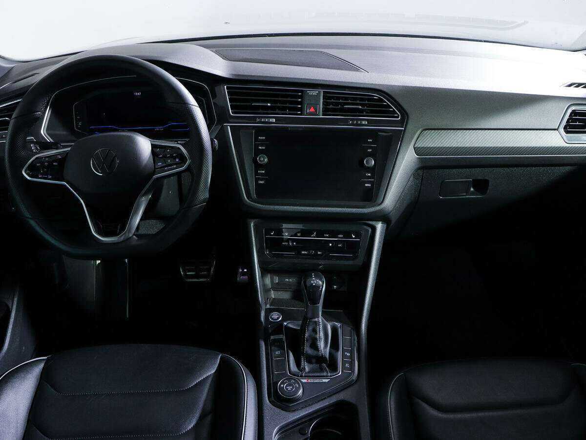 Купить Volkswagen Tiguan с пробегом. Фото: #9