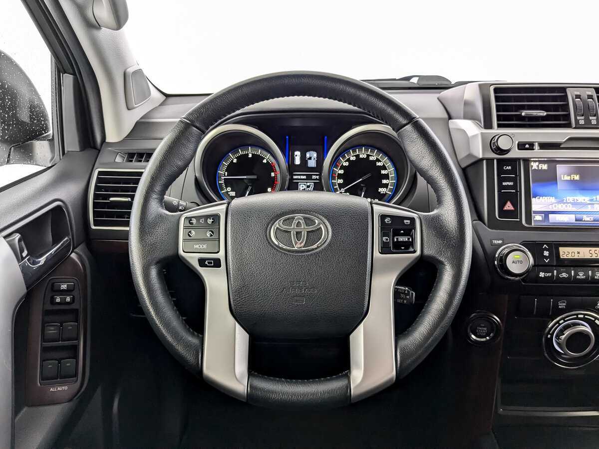 Купить Toyota Land Cruiser Prado с пробегом. Фото: #17