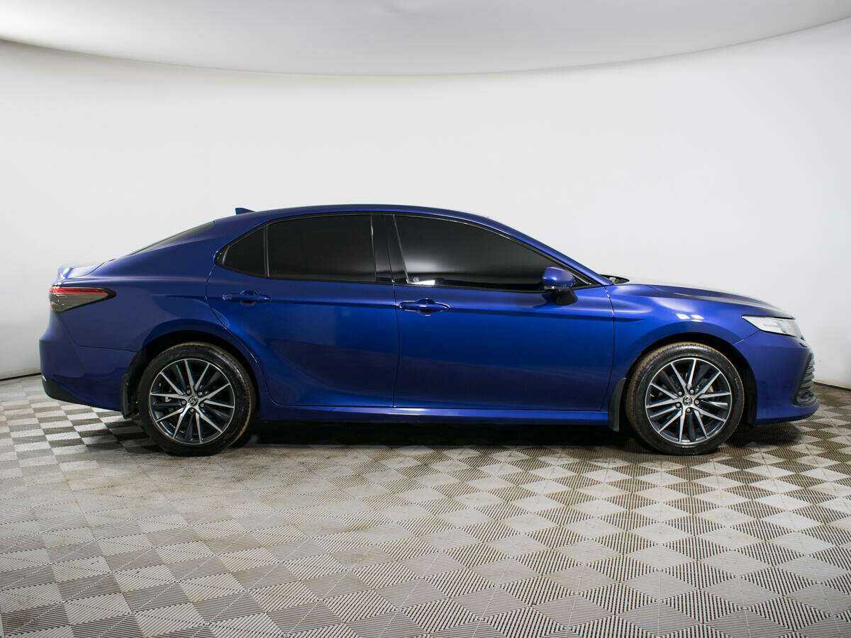Купить Toyota Camry с пробегом. Фото: #3