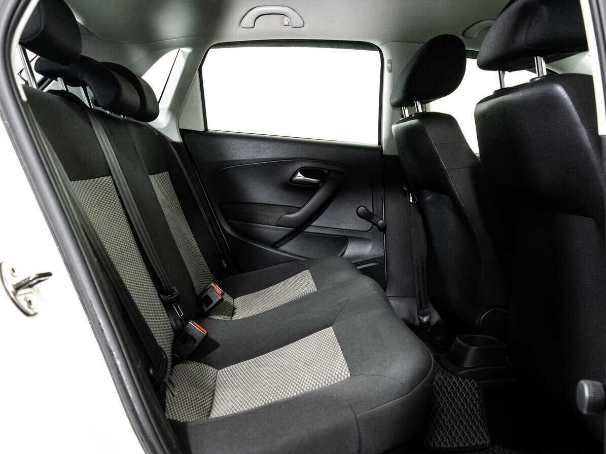 Купить Volkswagen Polo с пробегом. Фото: #12