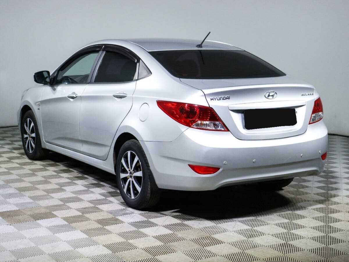 Купить Hyundai Solaris с пробегом. Фото: #5