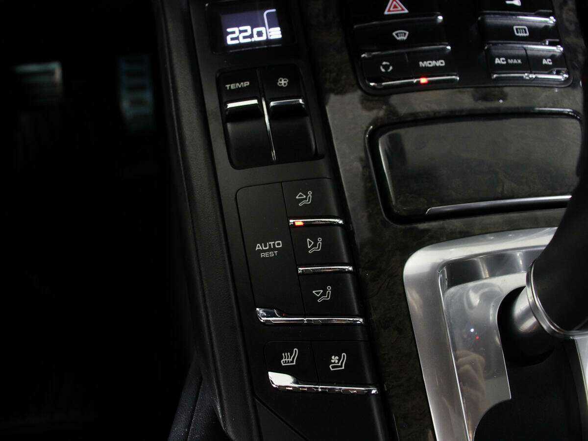 Купить Porsche Cayenne с пробегом. Фото: #25