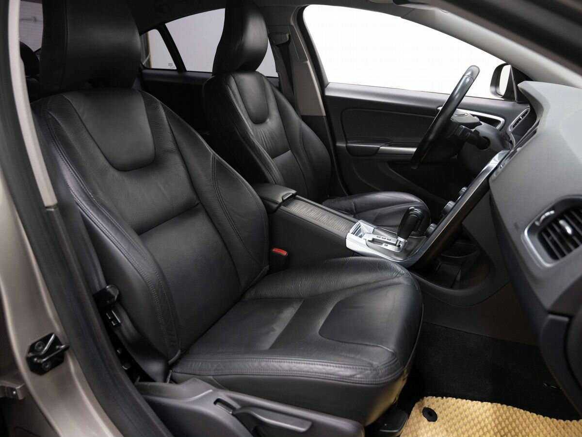Купить Volvo S60 с пробегом. Фото: #11
