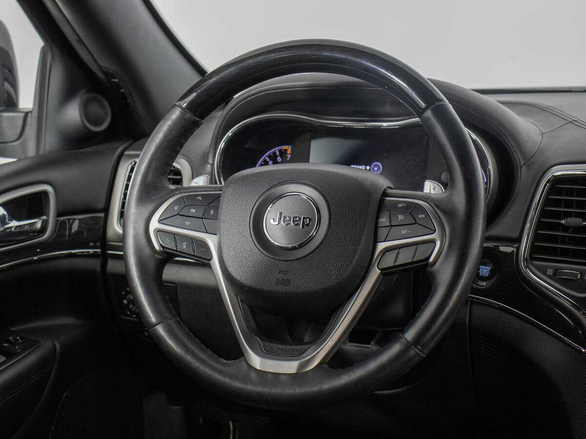 Купить Jeep Grand Cherokee с пробегом. Фото: #17