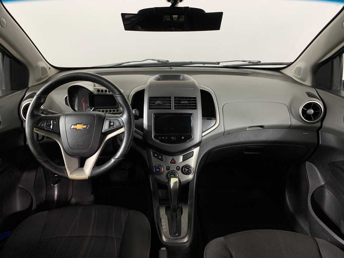 Купить Chevrolet Aveo с пробегом. Фото: #12