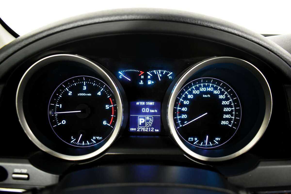 Купить Toyota Land Cruiser с пробегом. Фото: #7