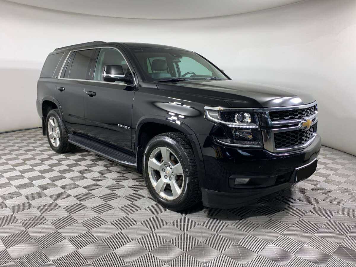 Купить Chevrolet Tahoe с пробегом. Фото: #2