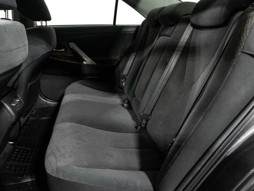 Купить Toyota Camry с пробегом. Фото: #9