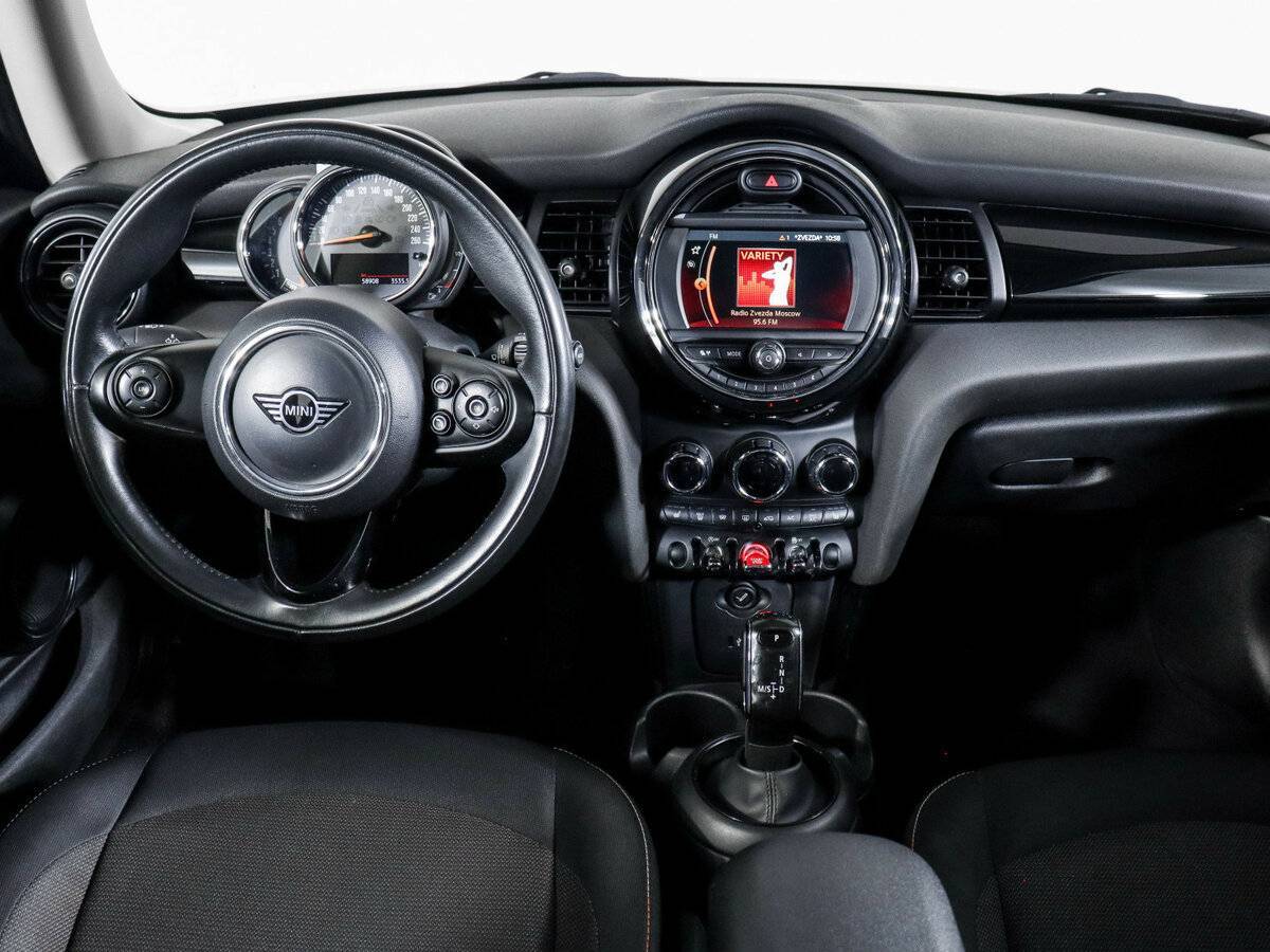 Купить Mini Hatch с пробегом. Фото: #11