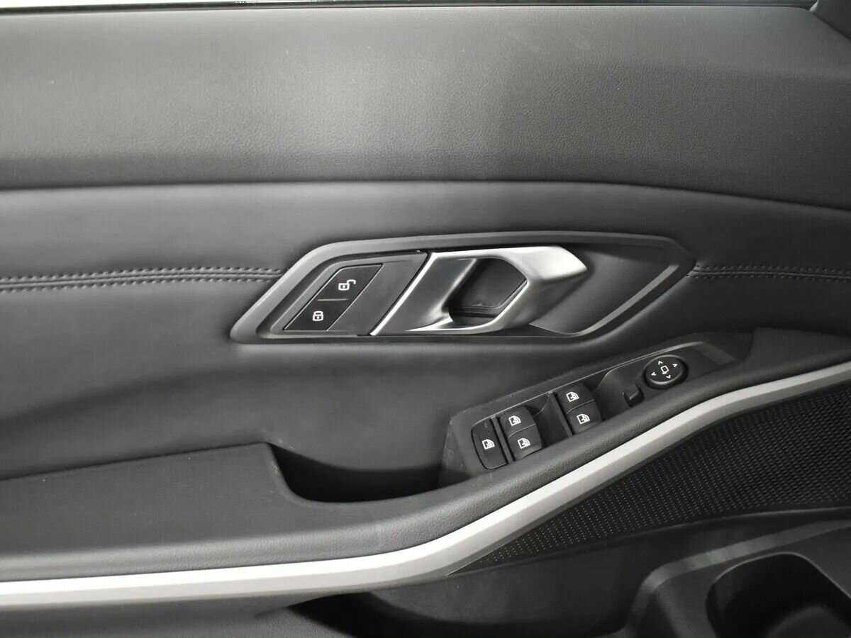 Купить BMW 3 серии с пробегом. Фото: #24