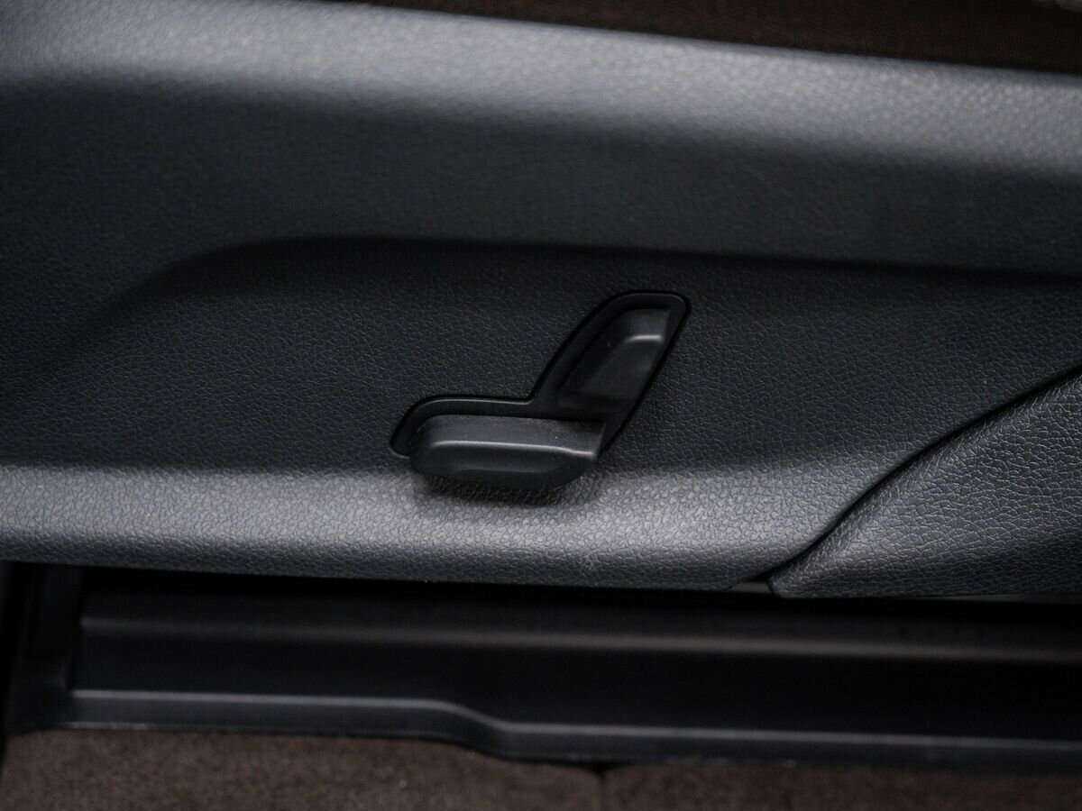 Купить Mercedes-Benz GLC с пробегом. Фото: #17