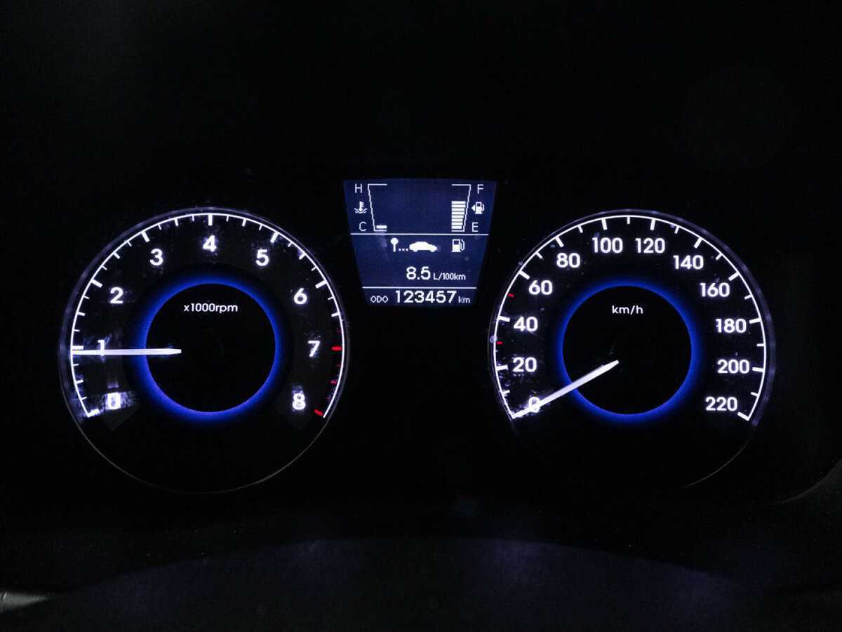 Купить Hyundai Solaris с пробегом. Фото: #11