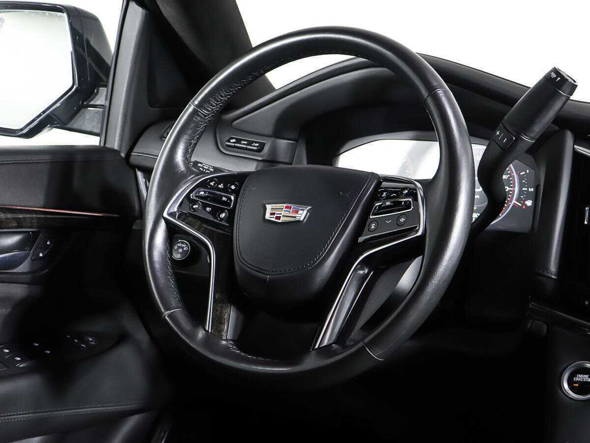 Купить Cadillac Escalade с пробегом. Фото: #15