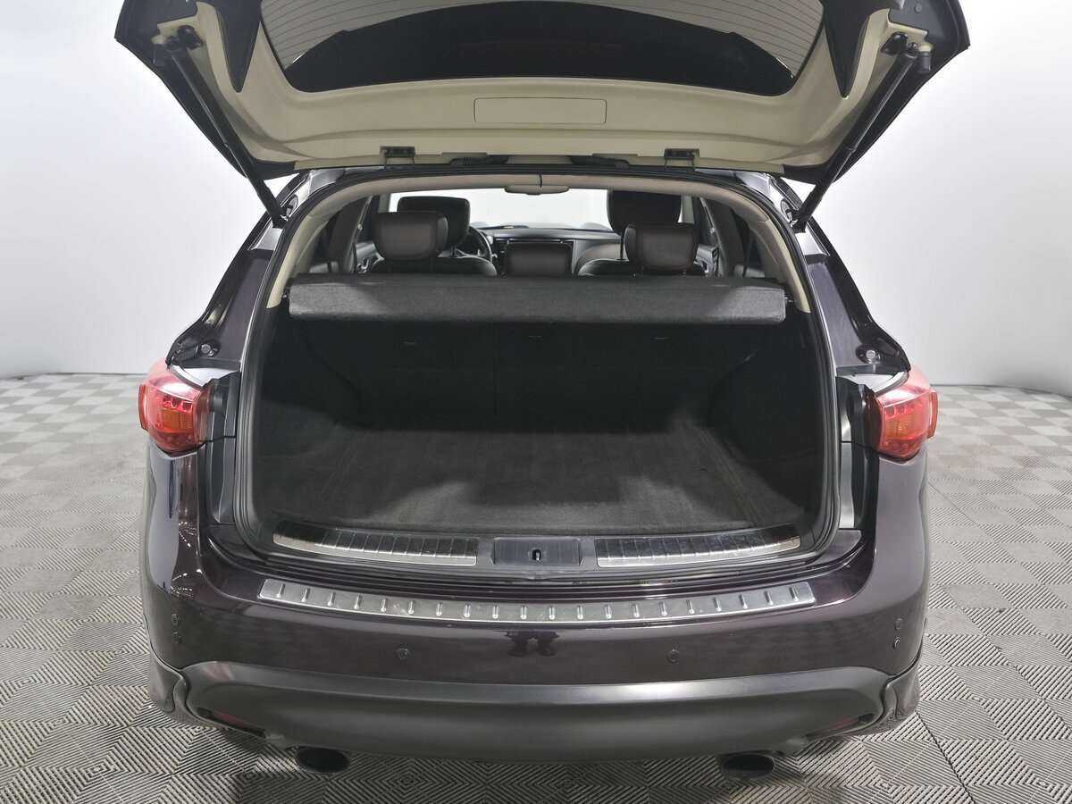 Купить Infiniti FX с пробегом. Фото: #21