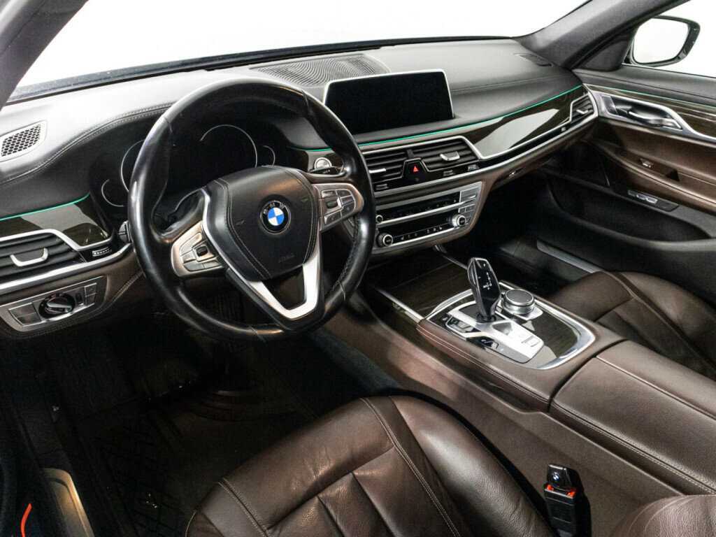 Купить BMW 7 серии с пробегом. Фото: #8