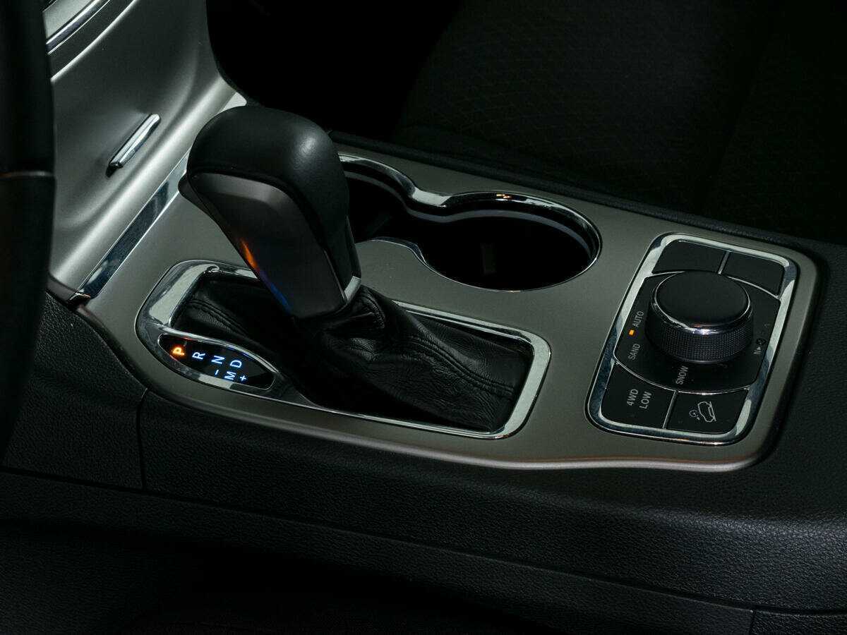 Купить Jeep Grand Cherokee с пробегом. Фото: #17