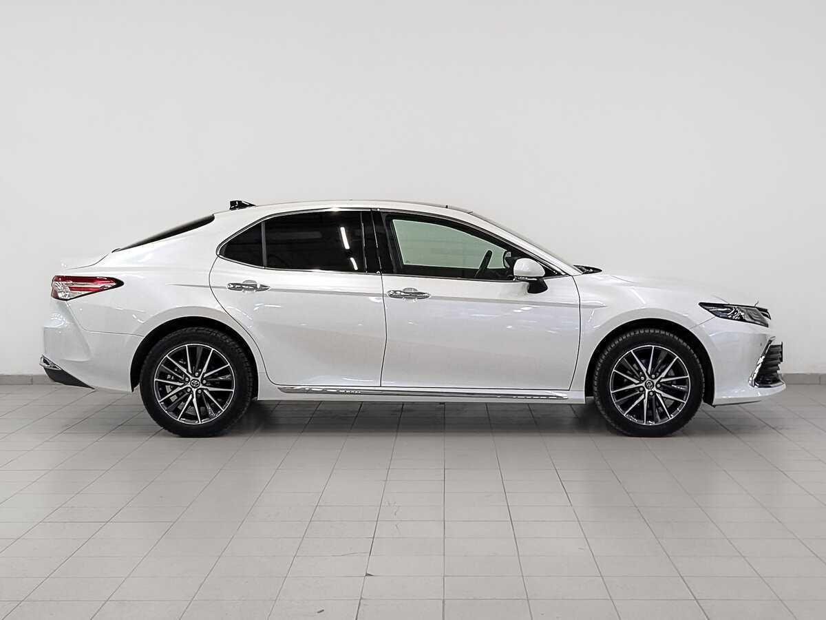 Купить Toyota Camry с пробегом. Фото: #3