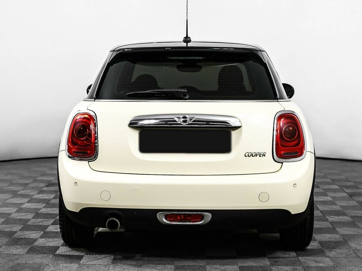 Купить Mini Hatch с пробегом. Фото: #5