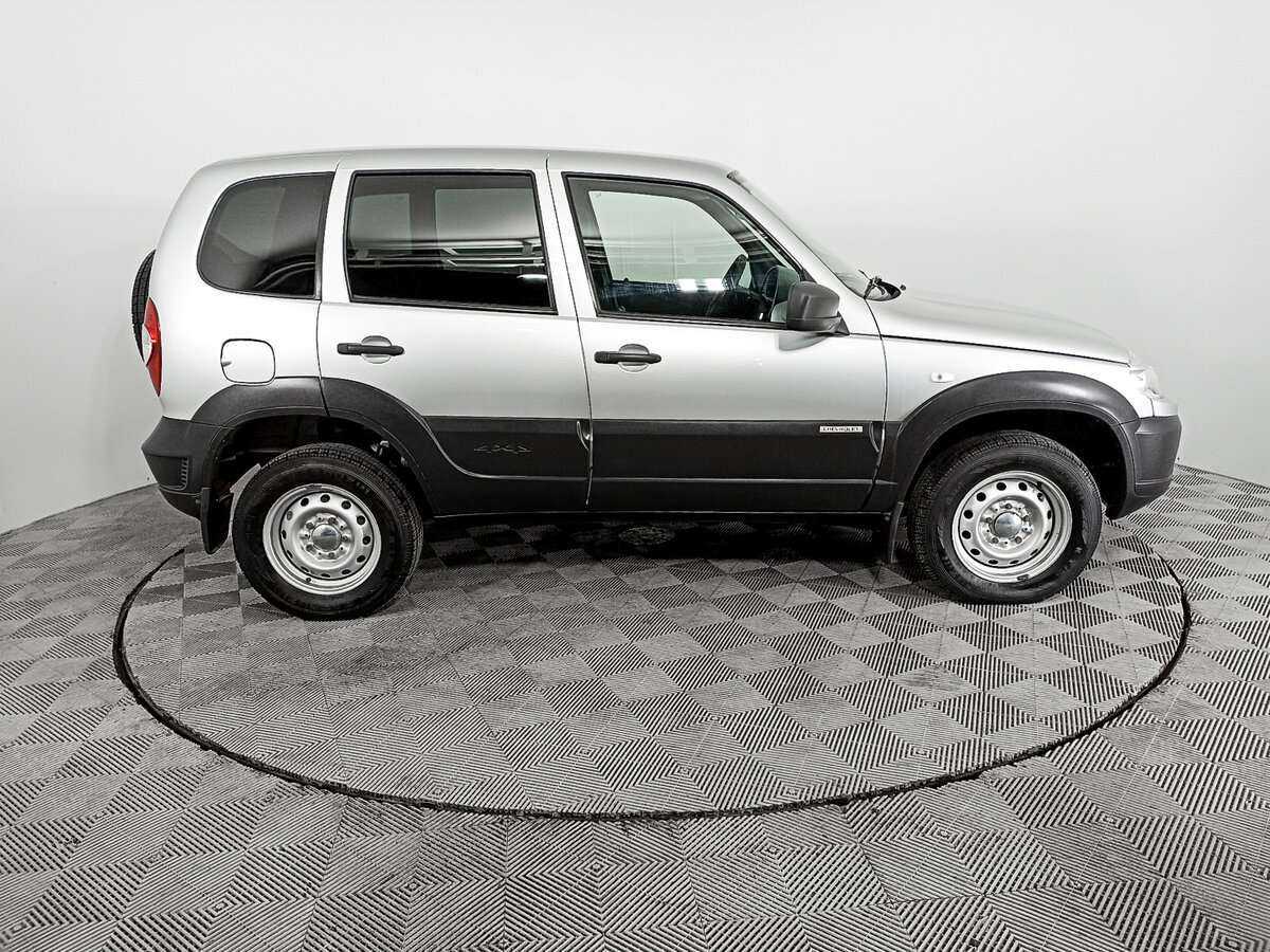 Купить Chevrolet Niva с пробегом. Фото: #3