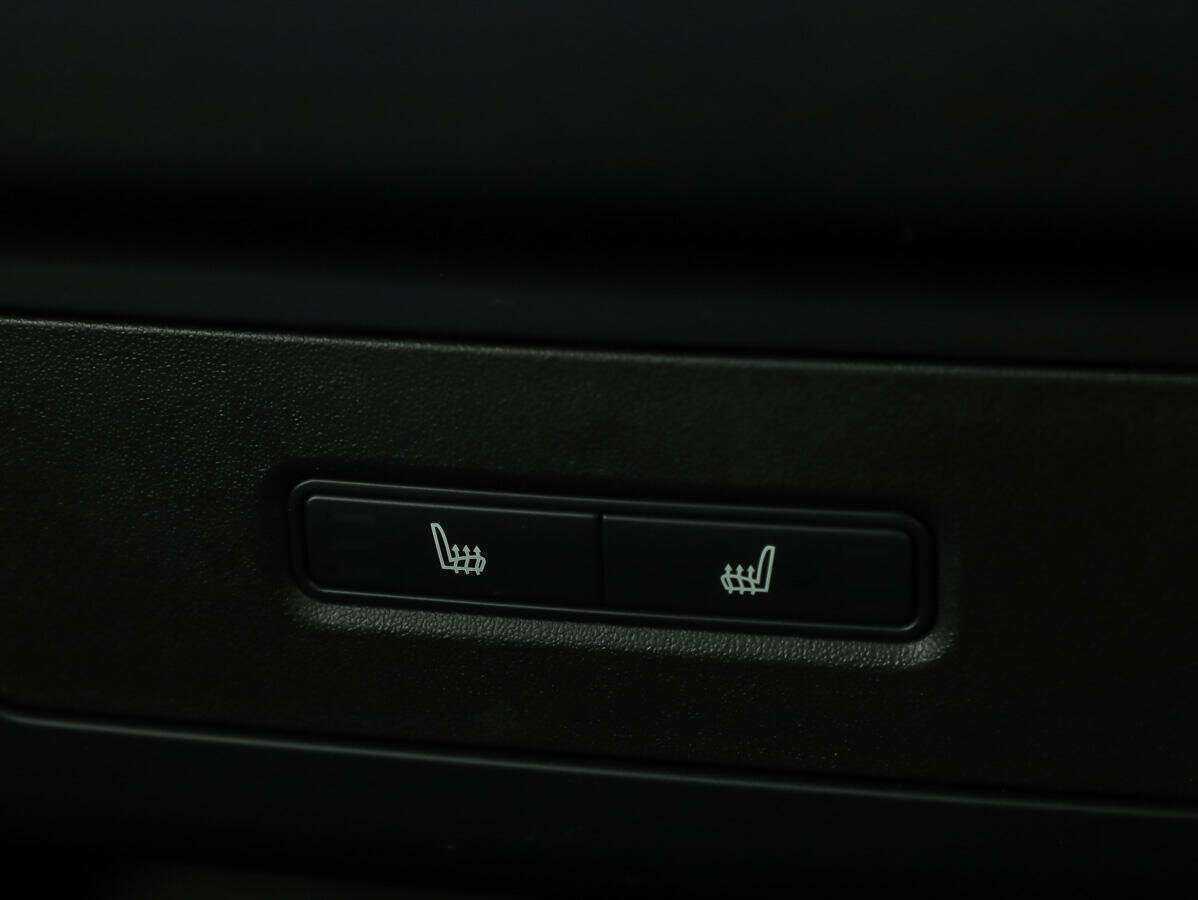 Купить Land Rover Defender с пробегом. Фото: #24