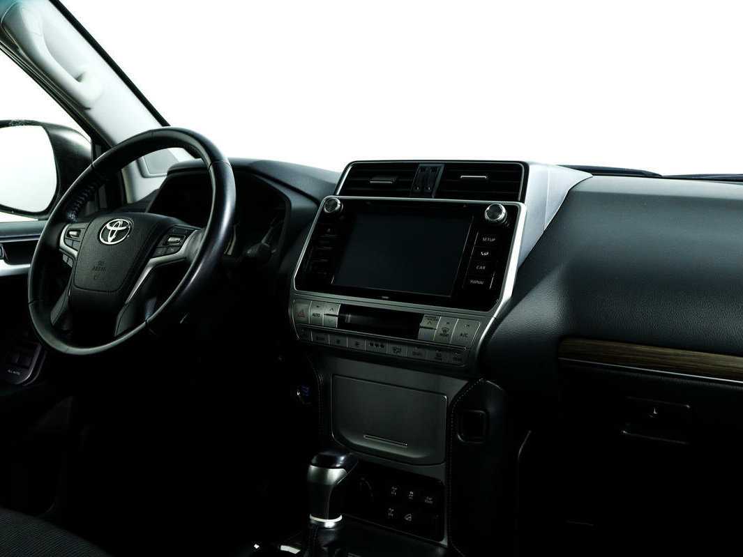 Купить Toyota Land Cruiser Prado с пробегом. Фото: #8