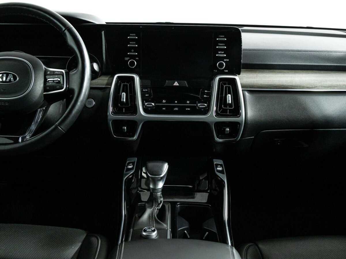 Купить Kia Sorento с пробегом. Фото: #12