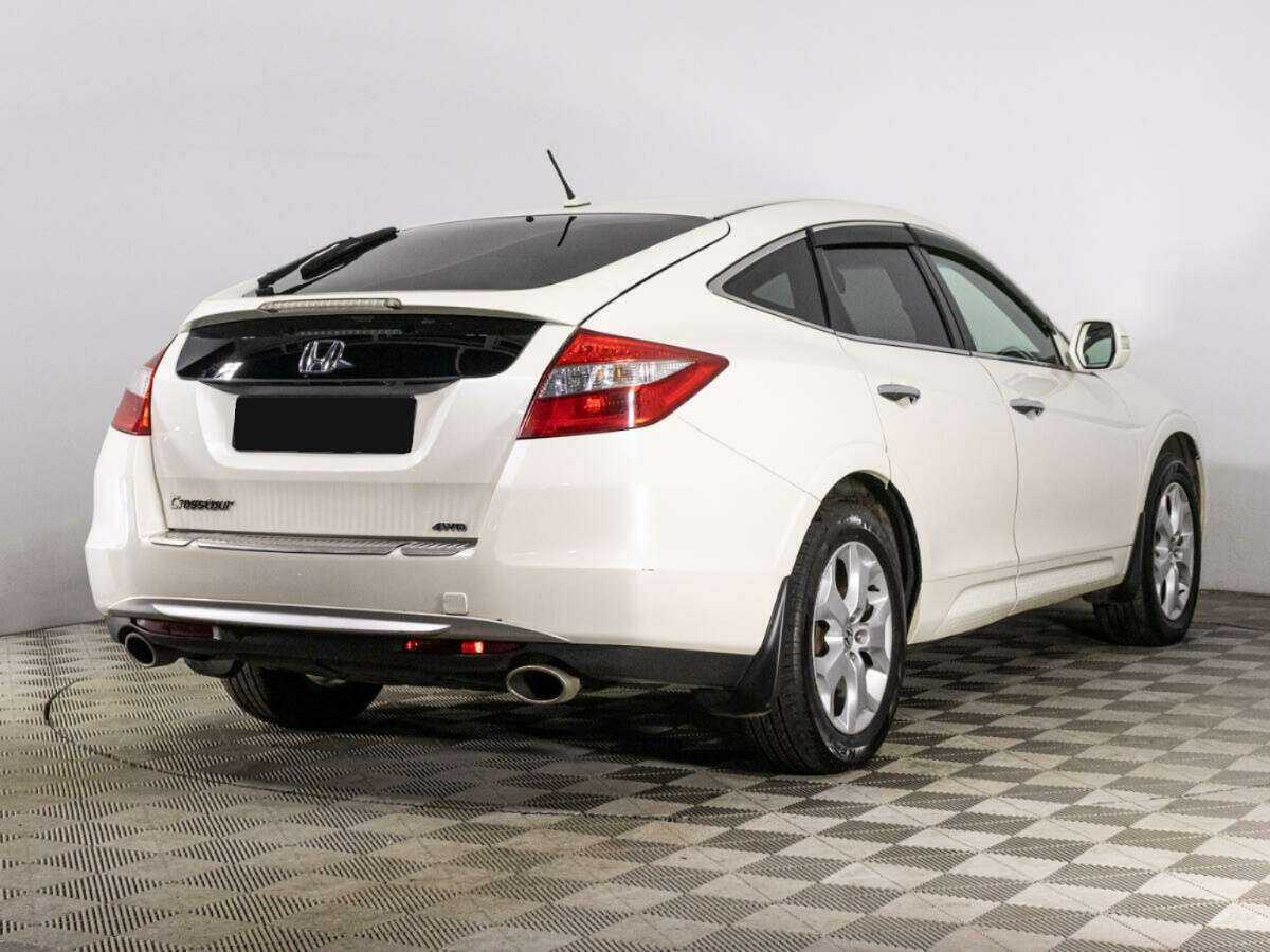 Купить Honda Crosstour с пробегом. Фото: #3