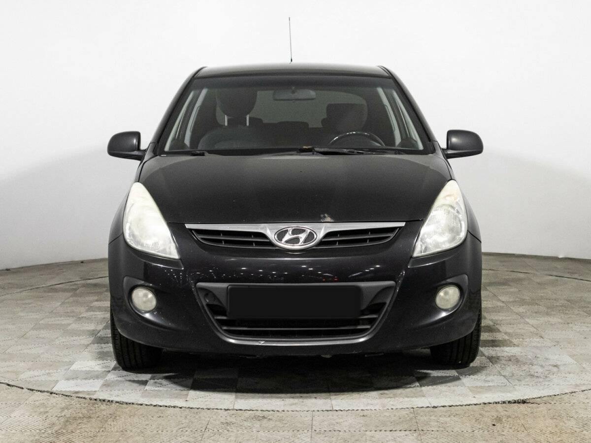 Купить Hyundai i20 с пробегом. Фото: #1