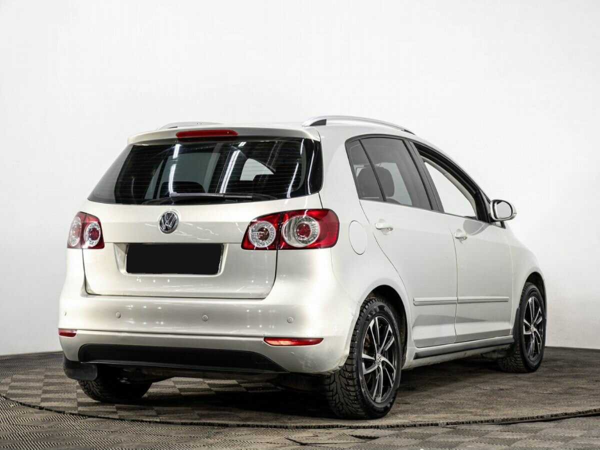 Купить Volkswagen Golf Plus с пробегом. Фото: #3