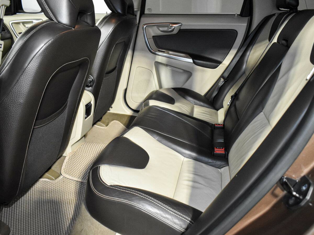 Купить Volvo XC60 с пробегом. Фото: #20