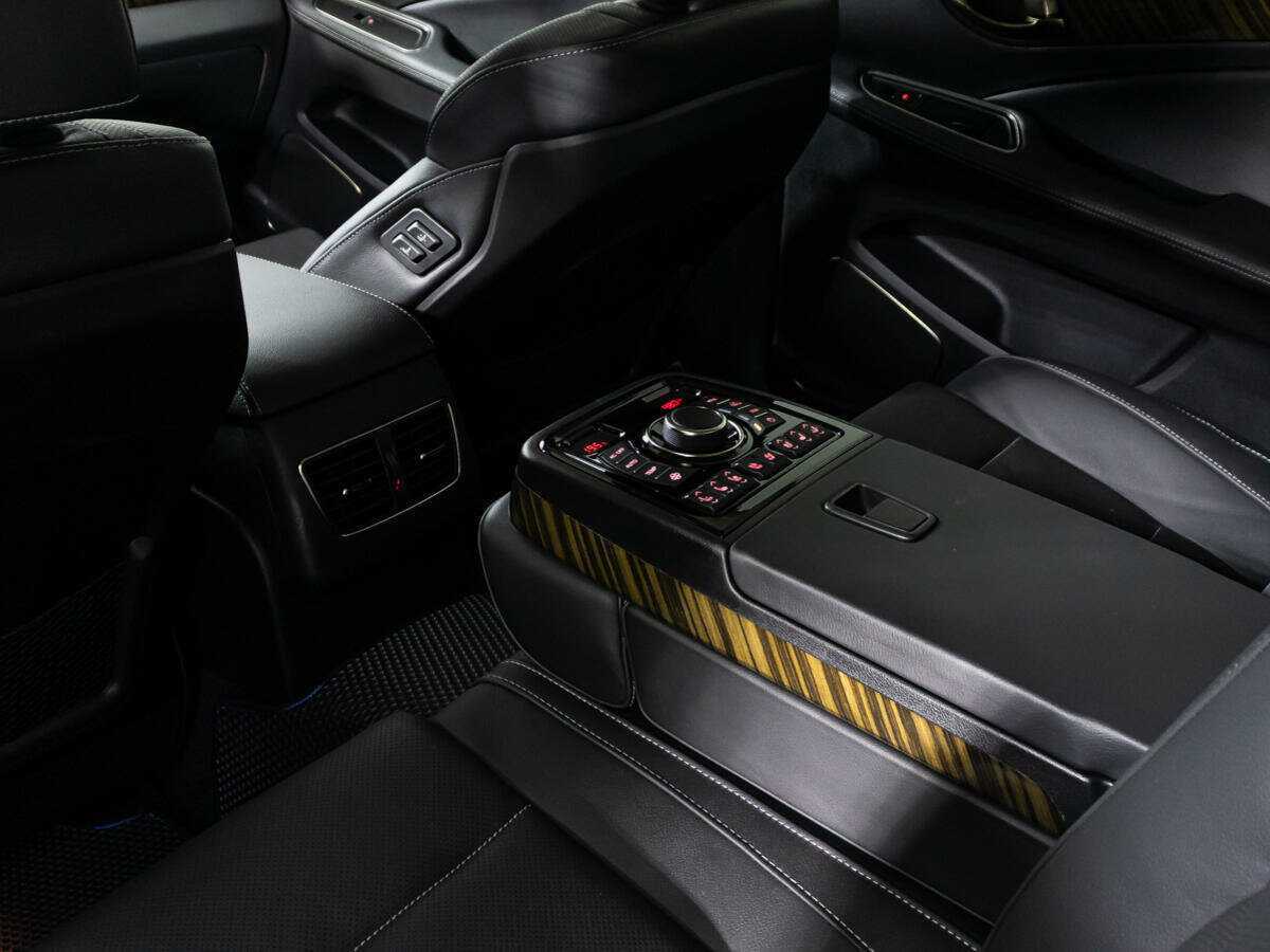 Купить Hongqi H7 с пробегом. Фото: #18