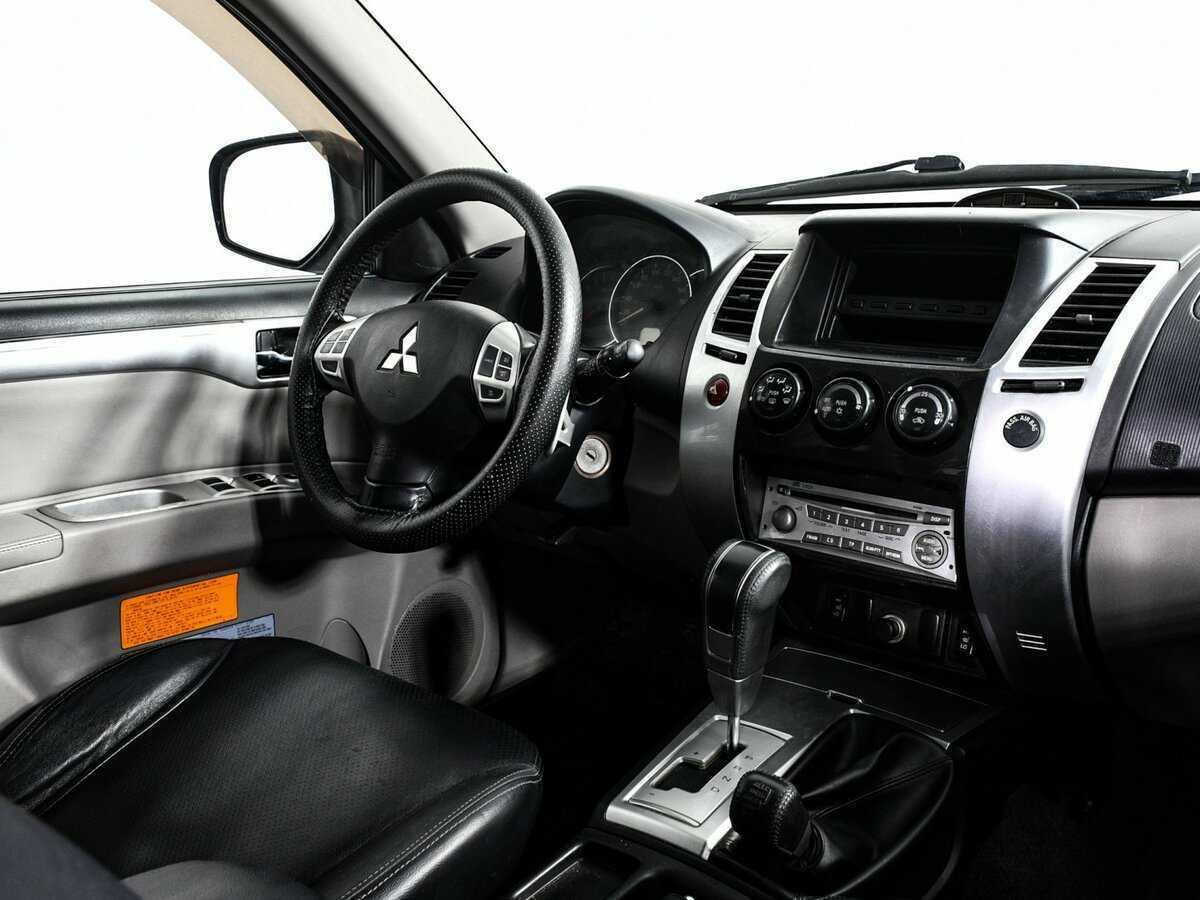 Купить Mitsubishi Pajero Sport с пробегом. Фото: #6