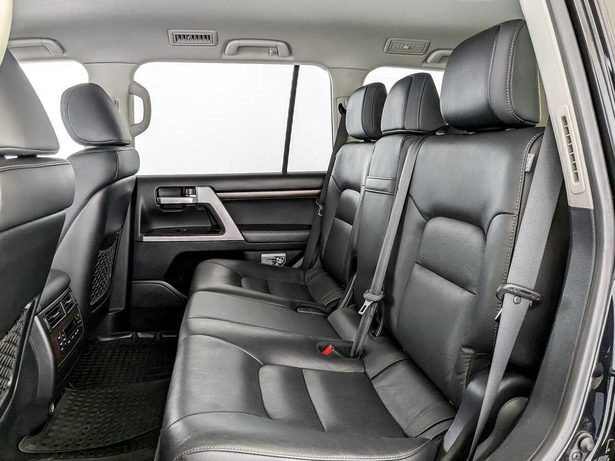 Купить Toyota Land Cruiser с пробегом. Фото: #11