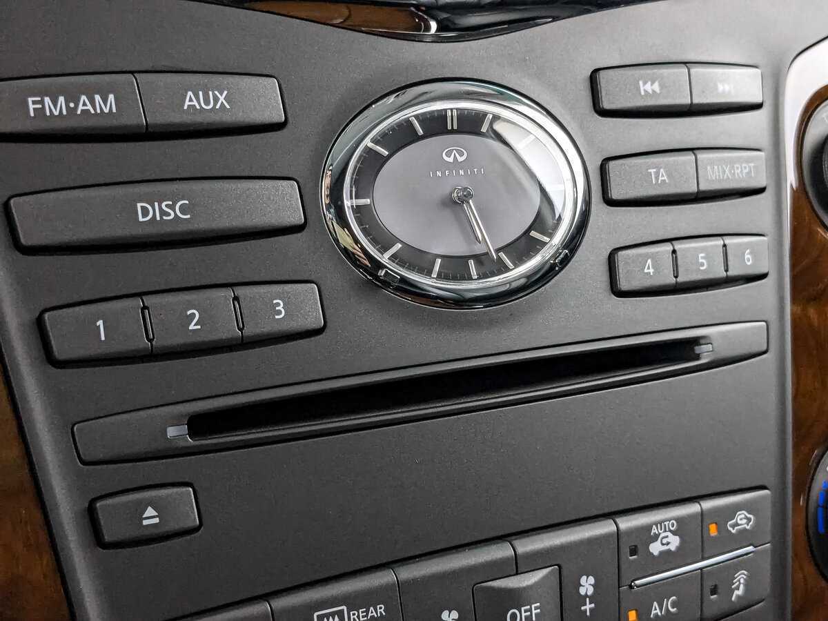 Купить Infiniti QX80 с пробегом. Фото: #23
