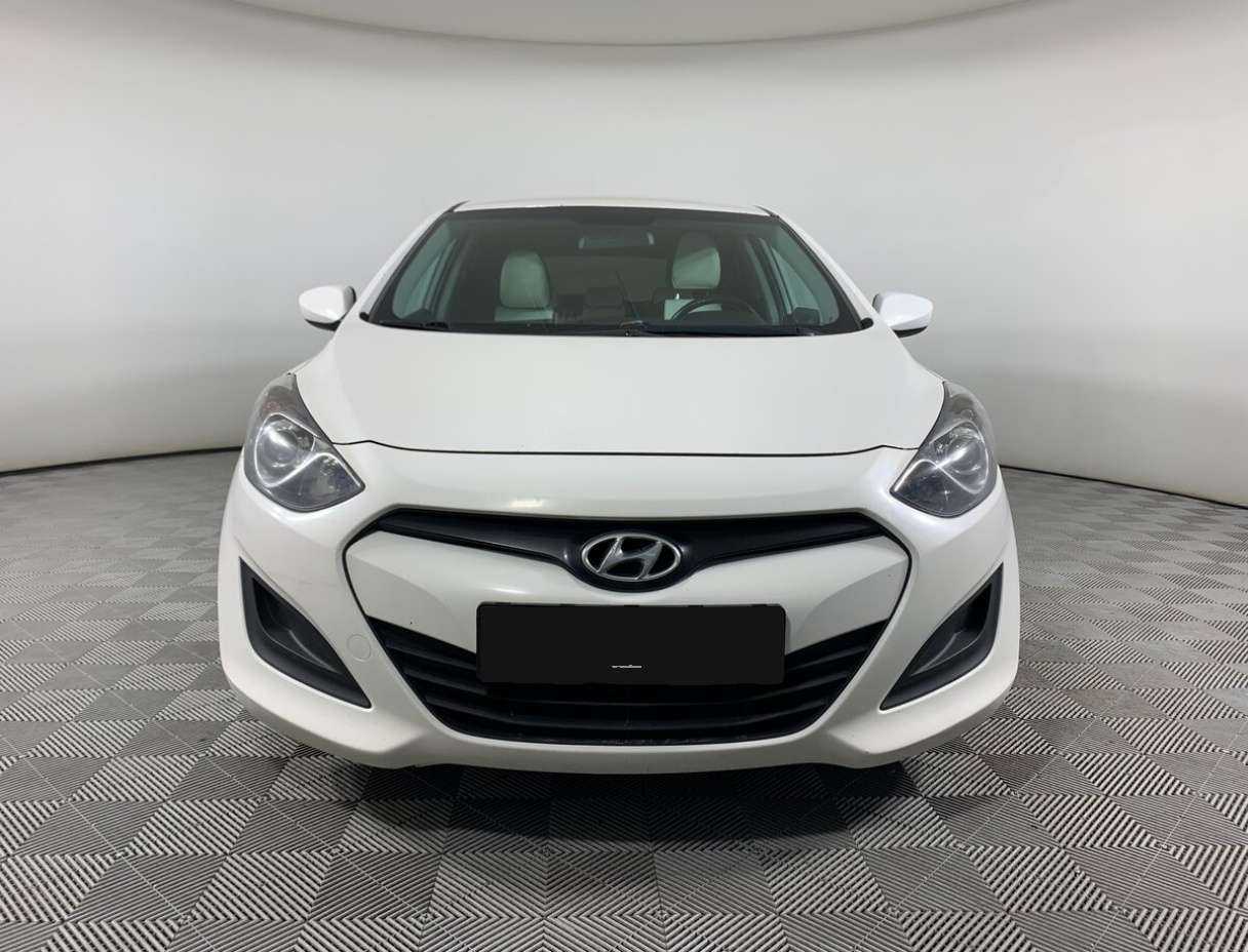 Купить Hyundai i30 с пробегом. Фото: #1