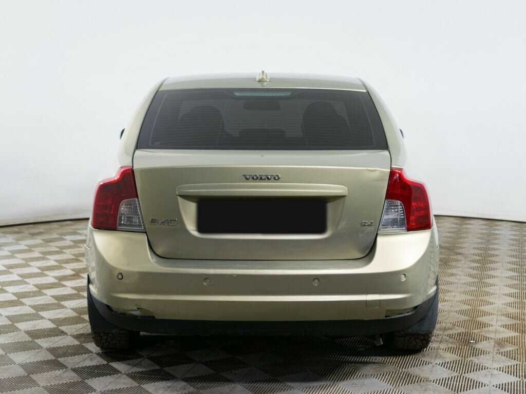 Купить Volvo S40 с пробегом. Фото: #4