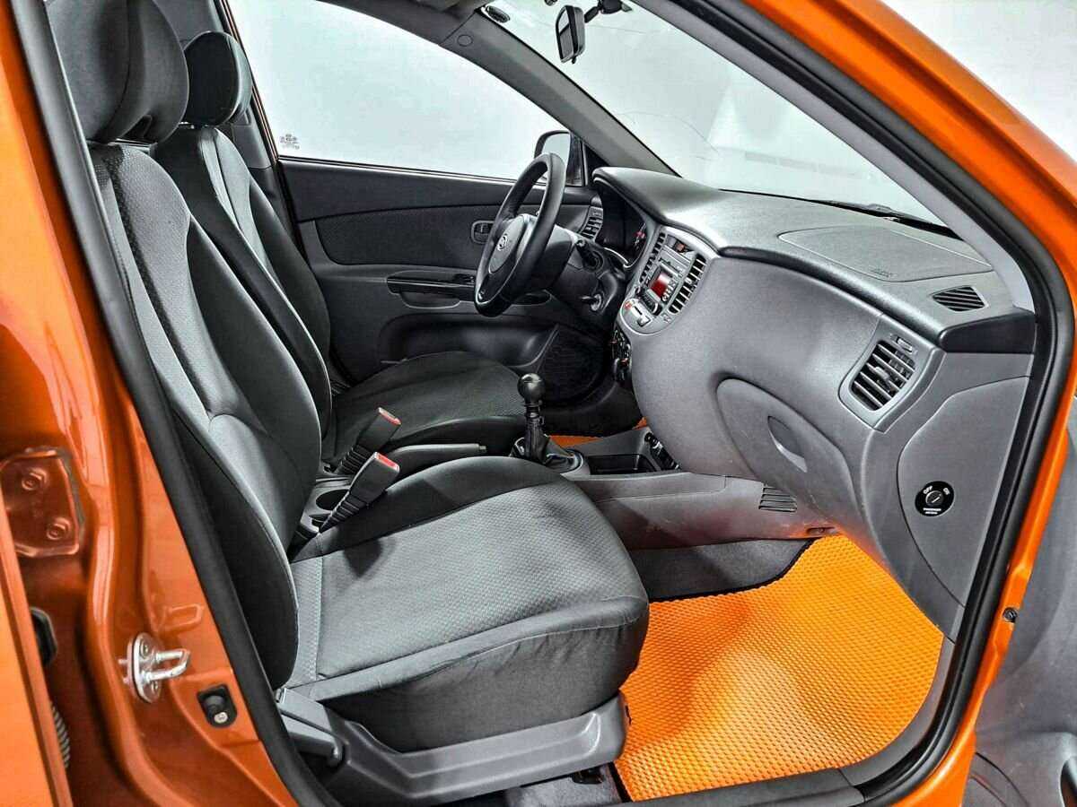Купить Kia Rio с пробегом. Фото: #8