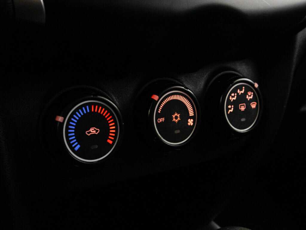 Купить Mitsubishi ASX с пробегом. Фото: #14