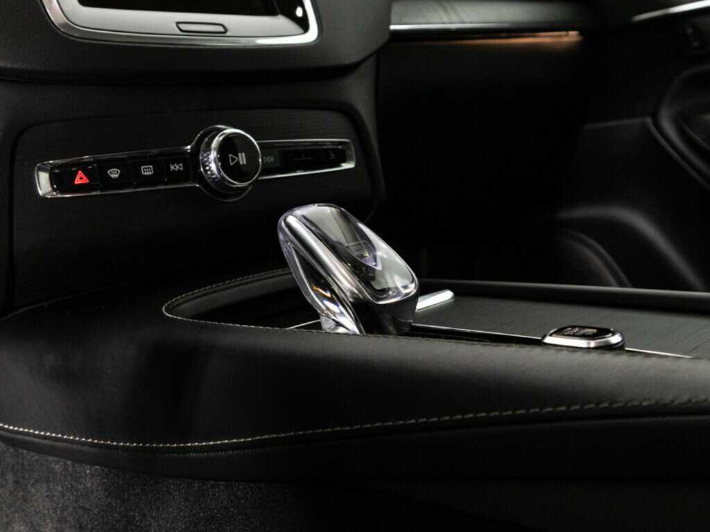 Купить Volvo XC90 с пробегом. Фото: #24