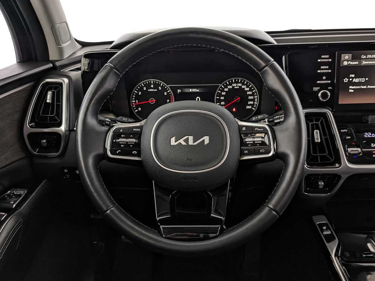 Купить Kia Sorento с пробегом. Фото: #17