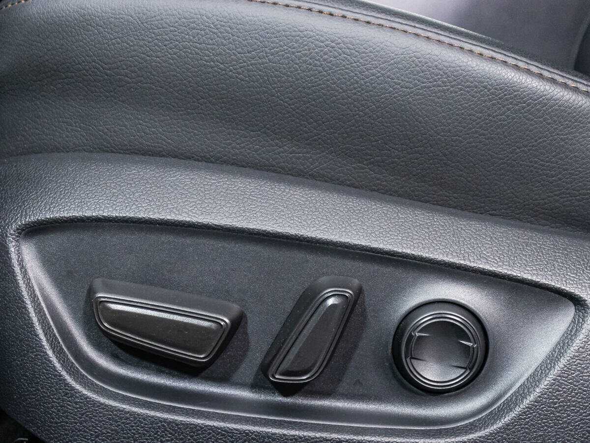 Купить Toyota Camry с пробегом. Фото: #18