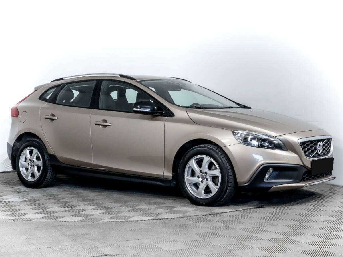 Купить Volvo V40 Cross Country с пробегом. Фото: #2