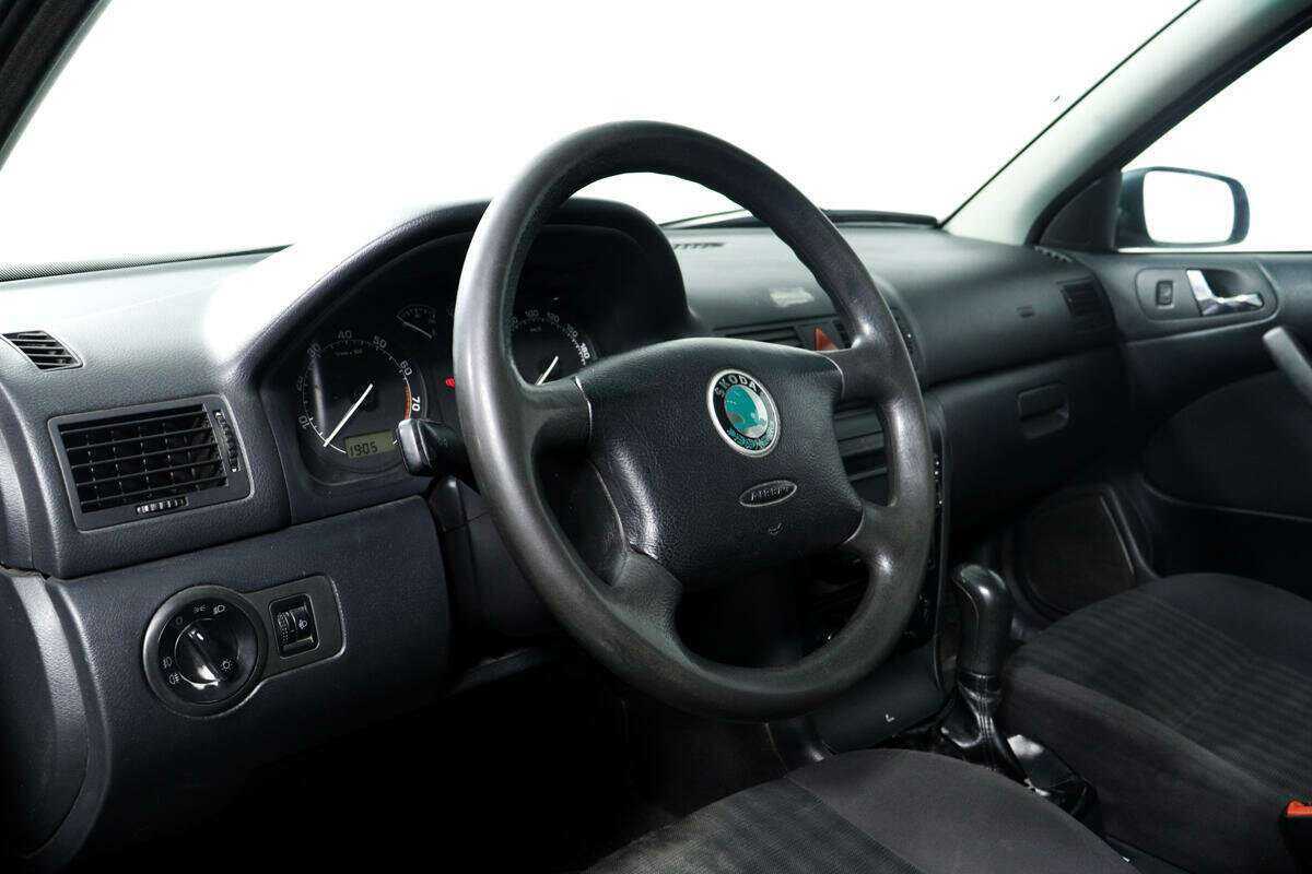 Купить Skoda Octavia с пробегом. Фото: #11